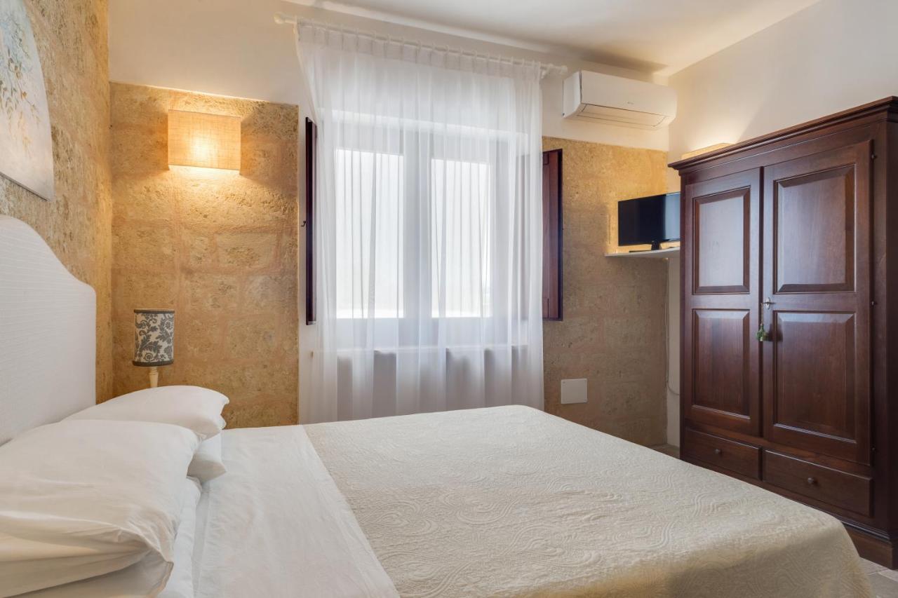 Le Lantane - Luxury Rooms Алессано Екстер'єр фото